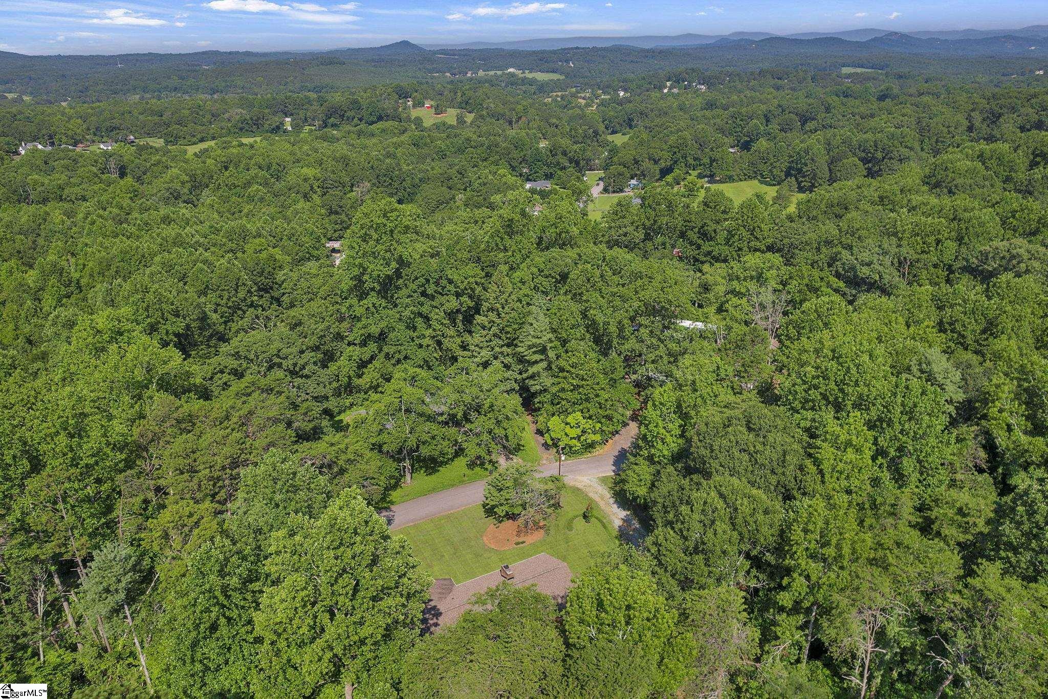 210 Thomas Road Pickens, SC 29671 - Photo 34 of 36