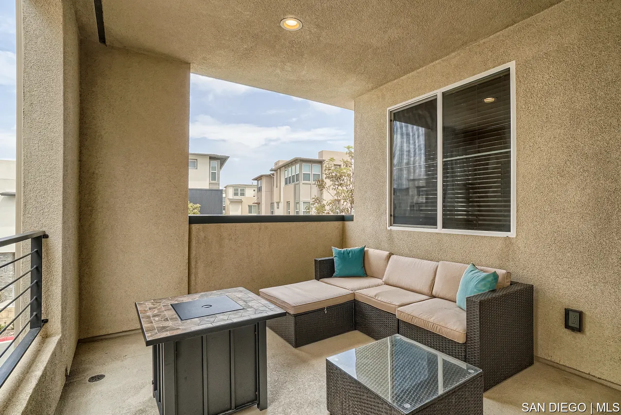 2110 Element Way Chula Vista, CA 91915 - Photo 16 of 33 a view of a livingroom with furniture and window