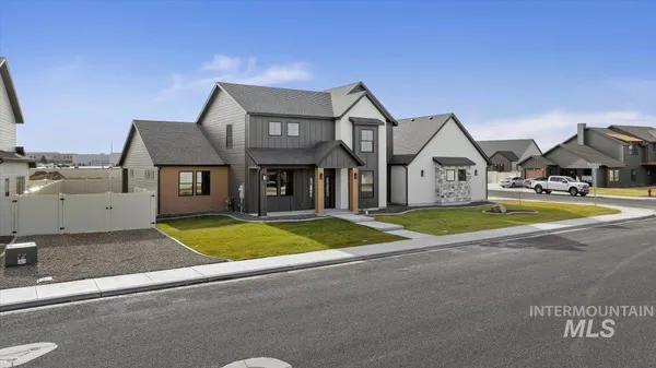 $745,000 | 663 Canyon Crest Drive West, Twin Falls, ID 83301