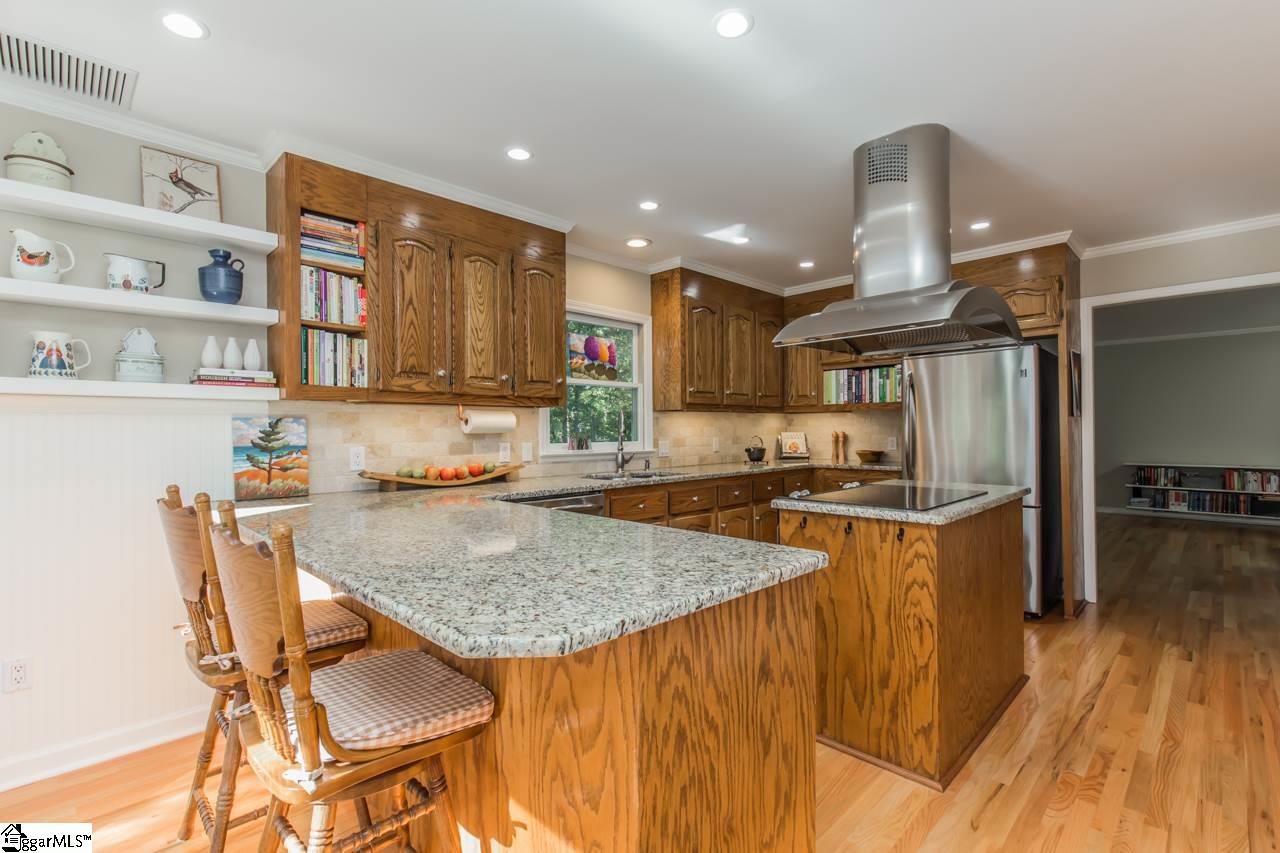 403 Foxhound Road Simpsonville, SC 29680 - Photo 14 of 32 Gallery Image 14