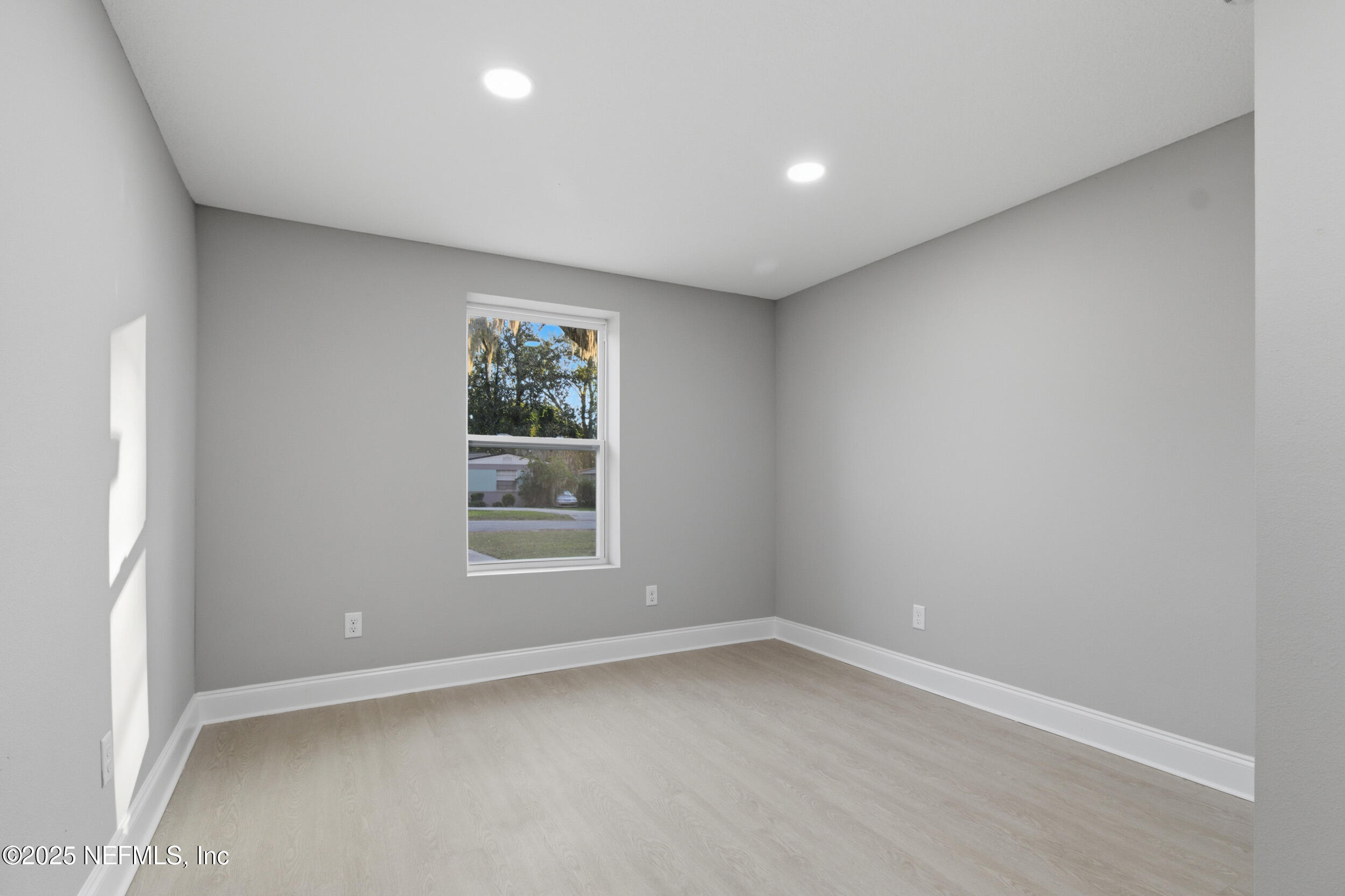 5475 Gable Lane Jacksonville, FL 32211 - Photo 28 of 36 an empty room with a window