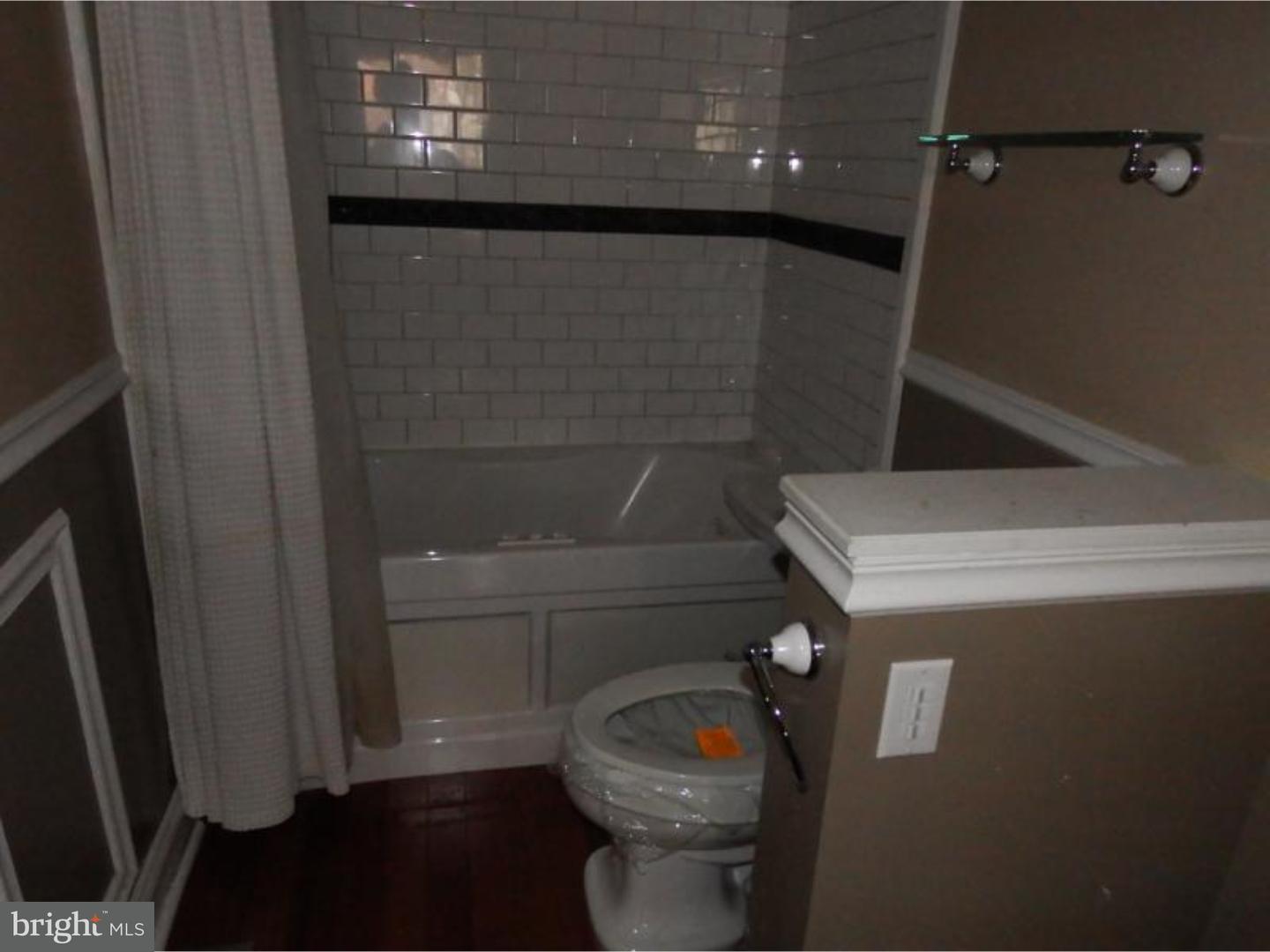 940 Roberts Road Bensalem, PA 19020 - Photo 10 of 14 Gallery Image 10