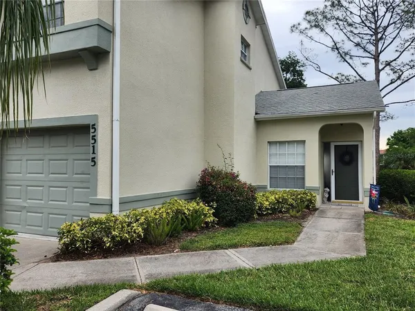 $2,000 | 5515 Fair Oaks Street, Unit 5515, Bradenton, FL 34203