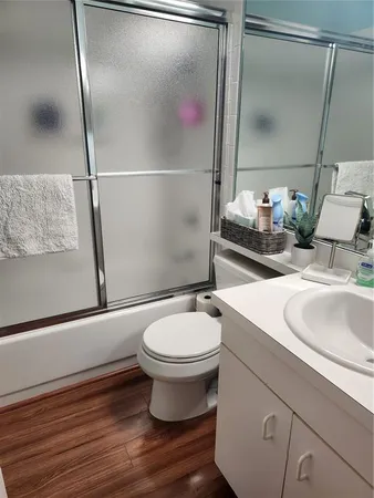 $2,000 | 5515 Fair Oaks Street, Unit 5515, Bradenton, FL 34203