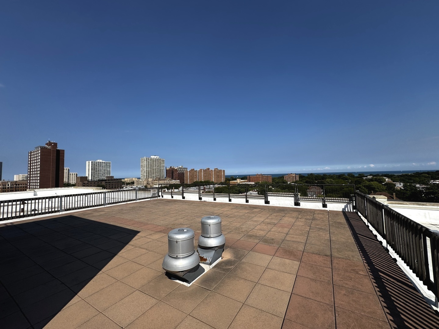 4848 North Sheridan Road, Unit 710 Chicago, IL 60640 - Photo 24 of 26 Gallery Image 24