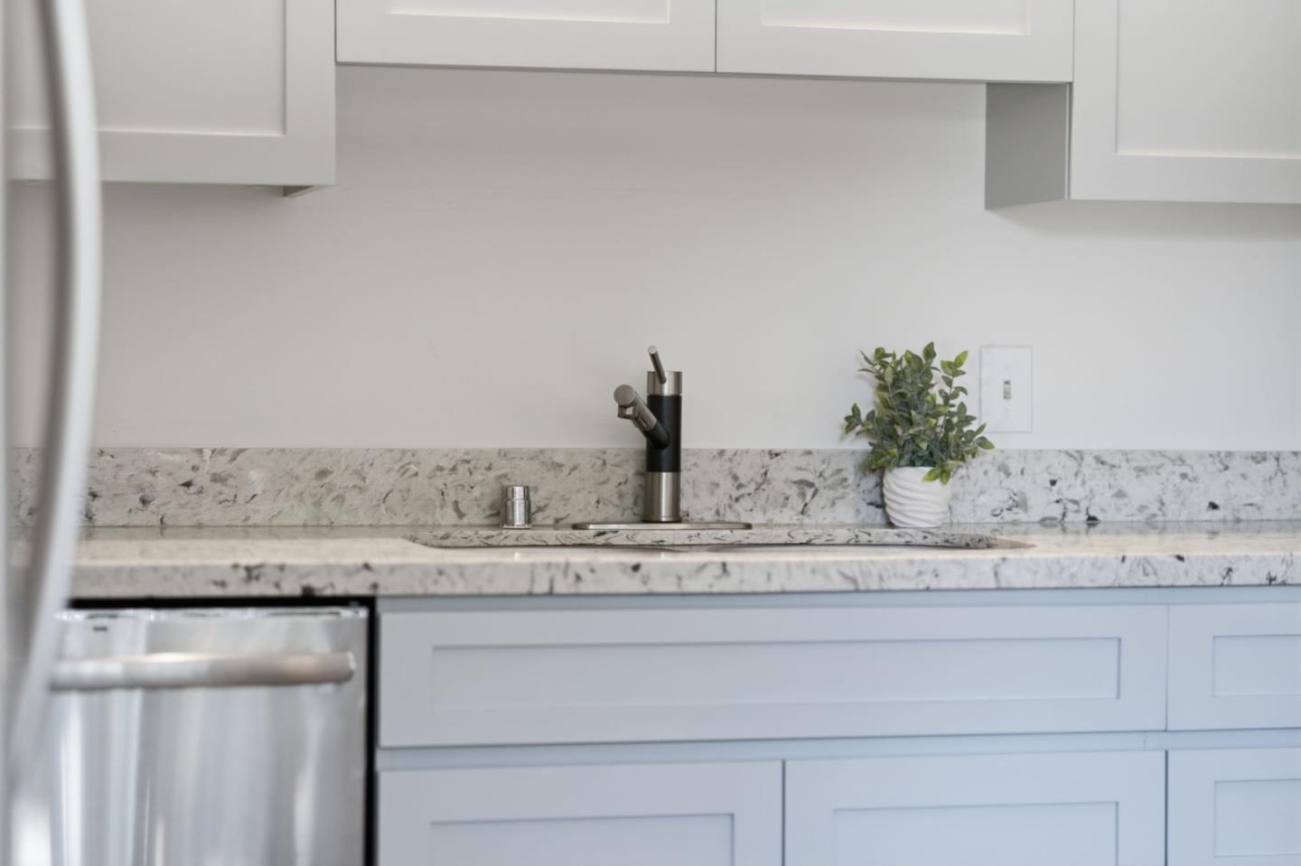 701 North Rengstorff Avenue, Unit 6 Mountain View, CA 94043 - Photo 13 of 49