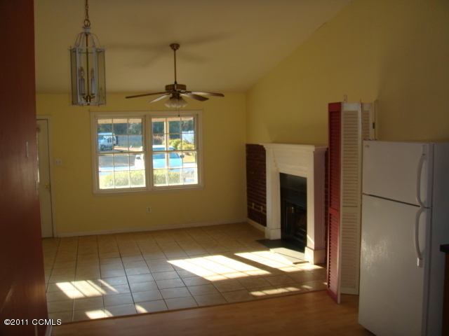 167 Bayberry Road, Unit A Newport, NC 28570 - Photo 3 of 6 Living Room angle