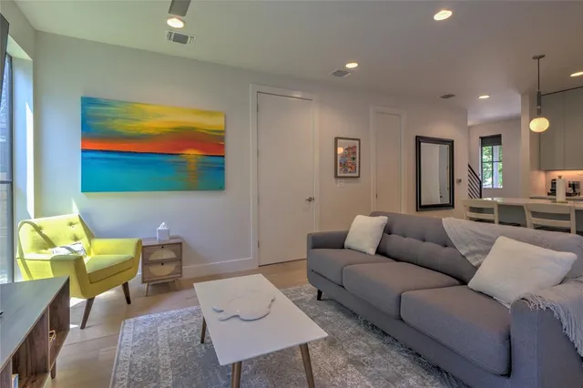 $4,800 | 6005 Woodrow Avenue, Austin, TX 78757