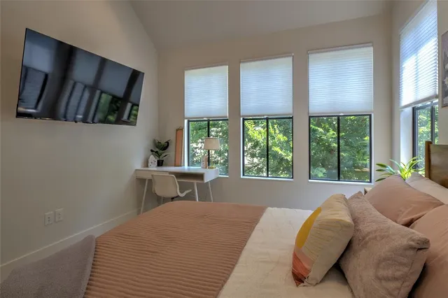 $4,800 | 6005 Woodrow Avenue, Austin, TX 78757