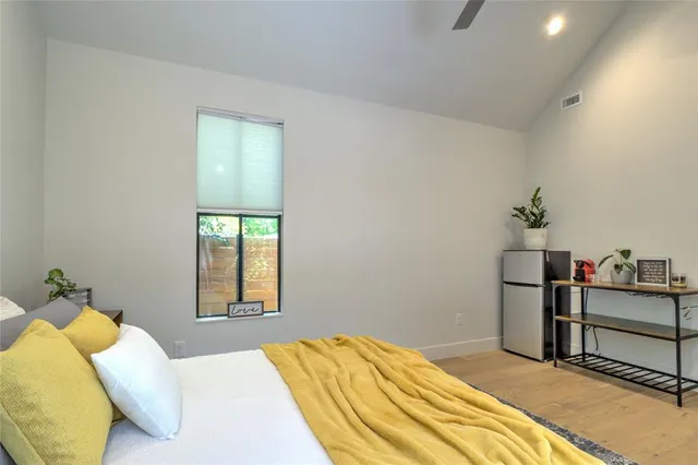 $4,800 | 6005 Woodrow Avenue, Austin, TX 78757