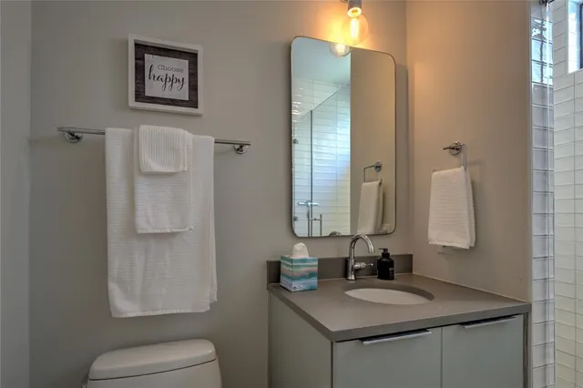 $4,800 | 6005 Woodrow Avenue, Austin, TX 78757