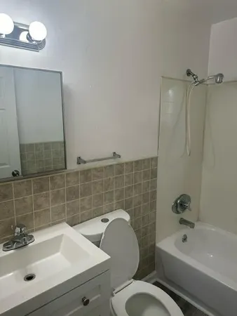 $1,200 | 20872 Atlantic Avenue, Warren, MI 48091