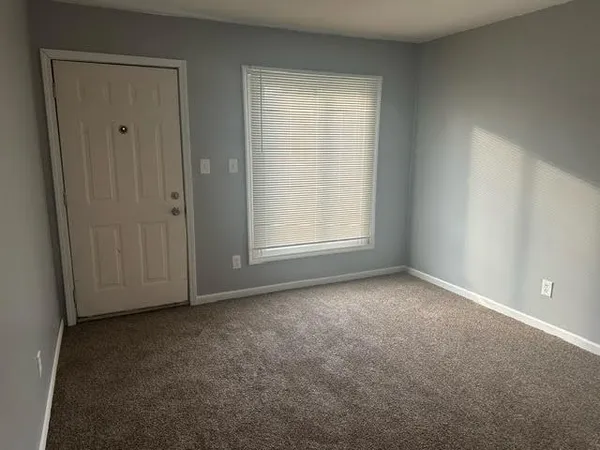 $1,200 | 20872 Atlantic Avenue, Warren, MI 48091