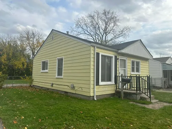 $1,200 | 20872 Atlantic Avenue, Warren, MI 48091