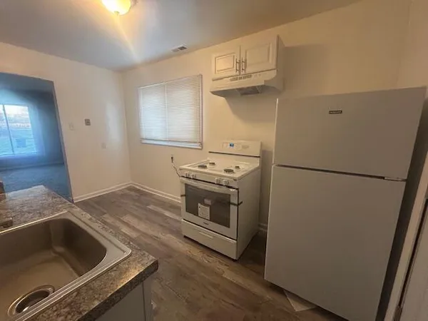 $1,200 | 20872 Atlantic Avenue, Warren, MI 48091