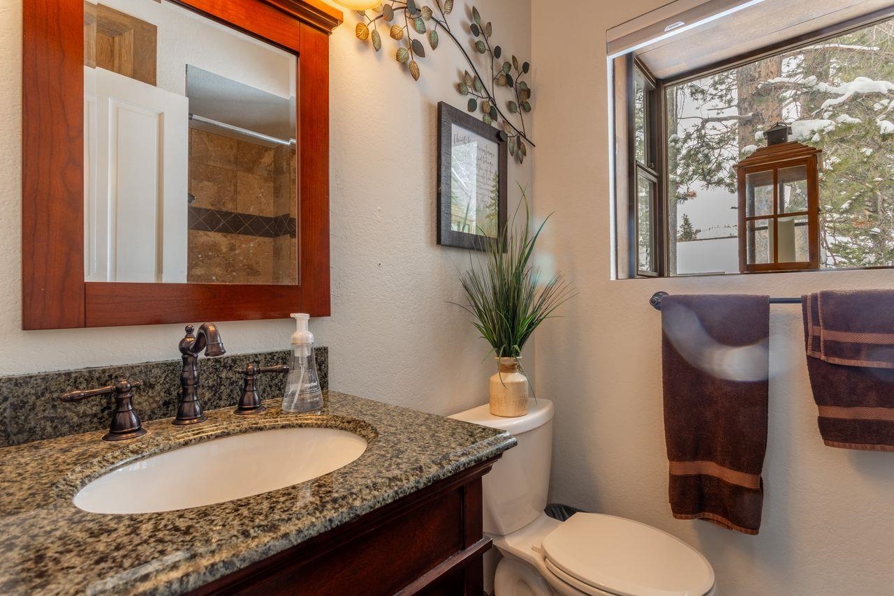 384 Joaquin Road, Unit 38 Mammoth Lakes, CA 93546 - Photo 22 of 30