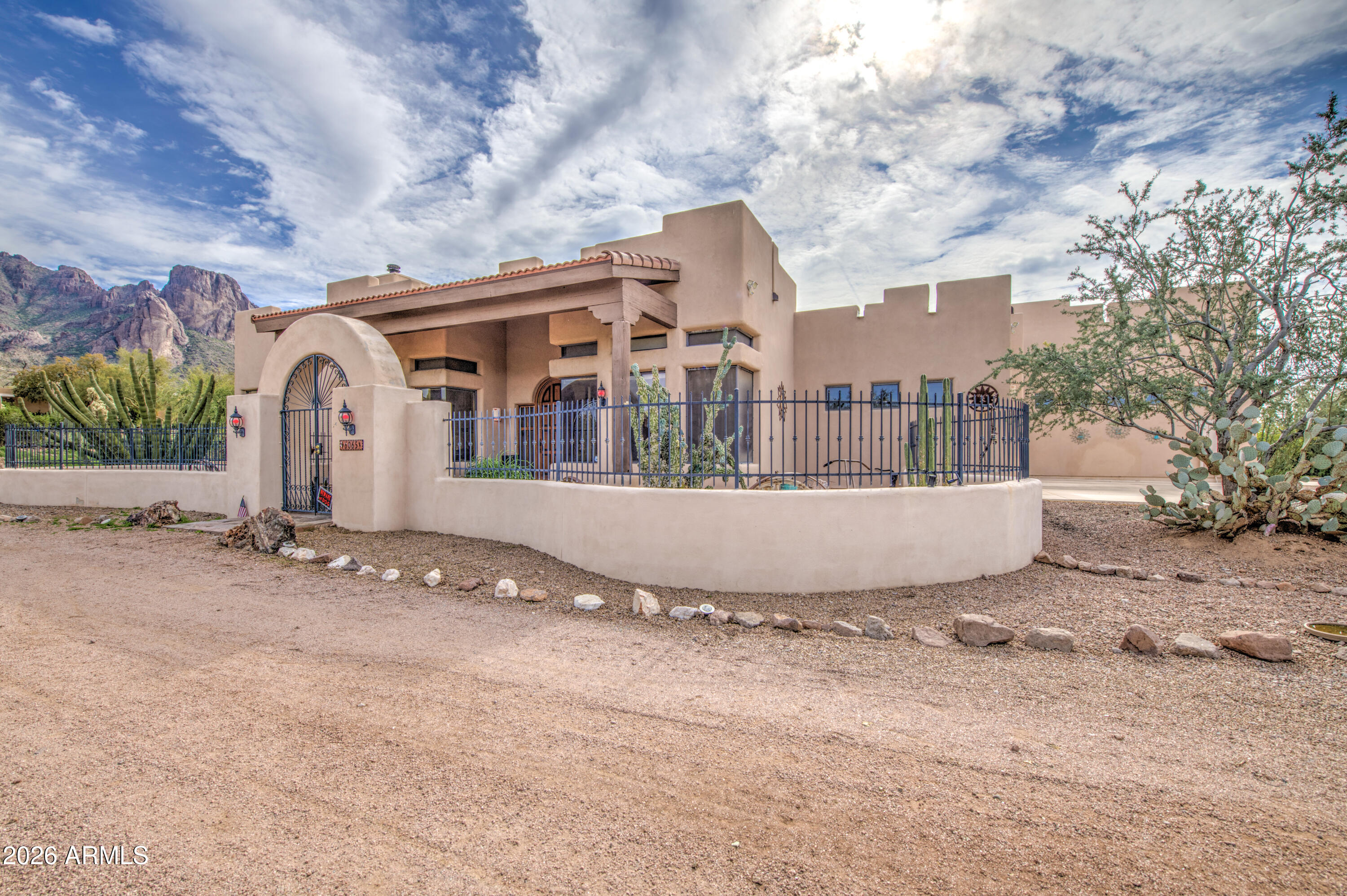 6065 East Forest Street Apache Junction, AZ 85119 - Photo 5 of 90 Front 4