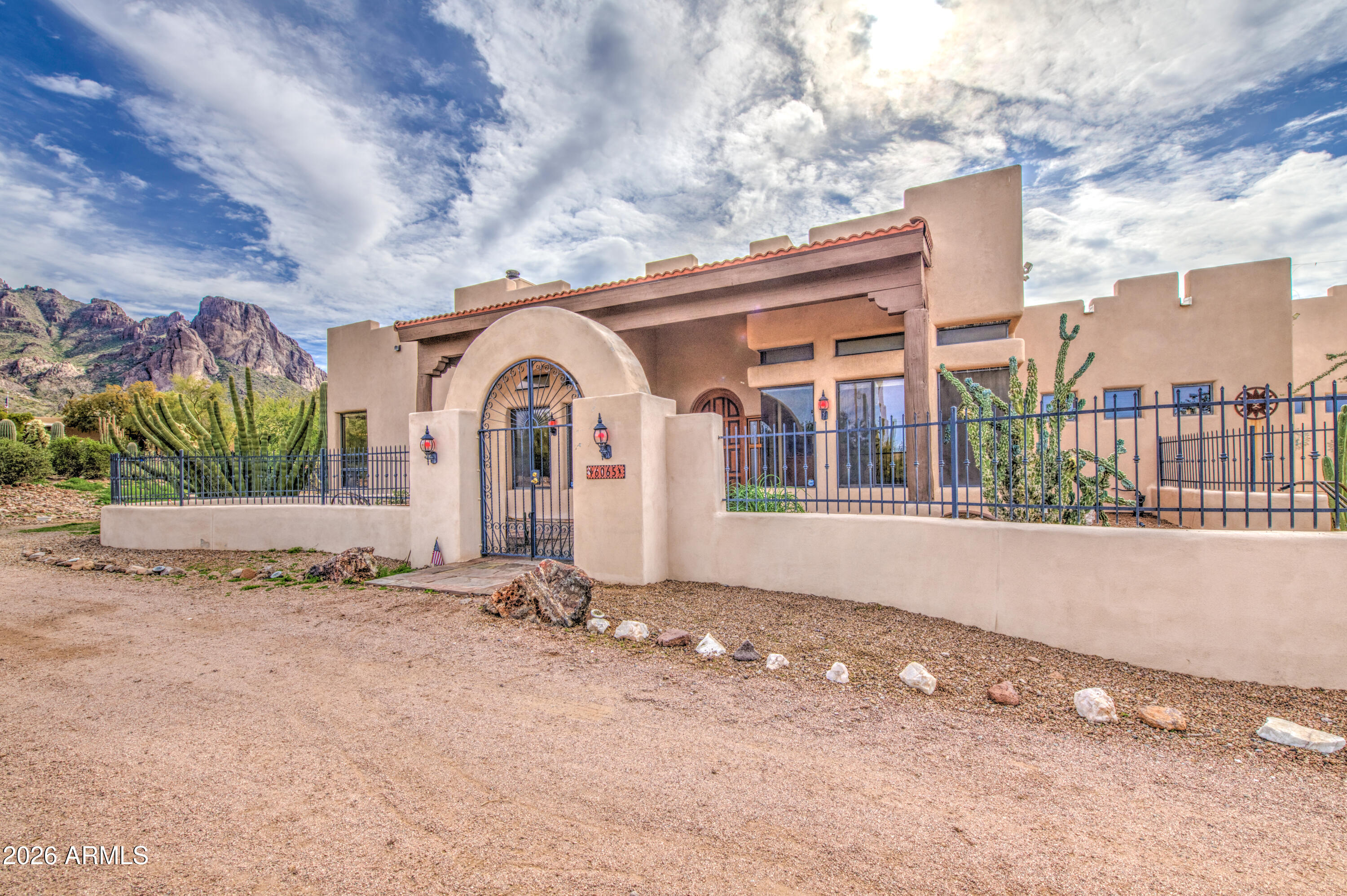 6065 East Forest Street Apache Junction, AZ 85119 - Photo 7 of 90 Front 6
