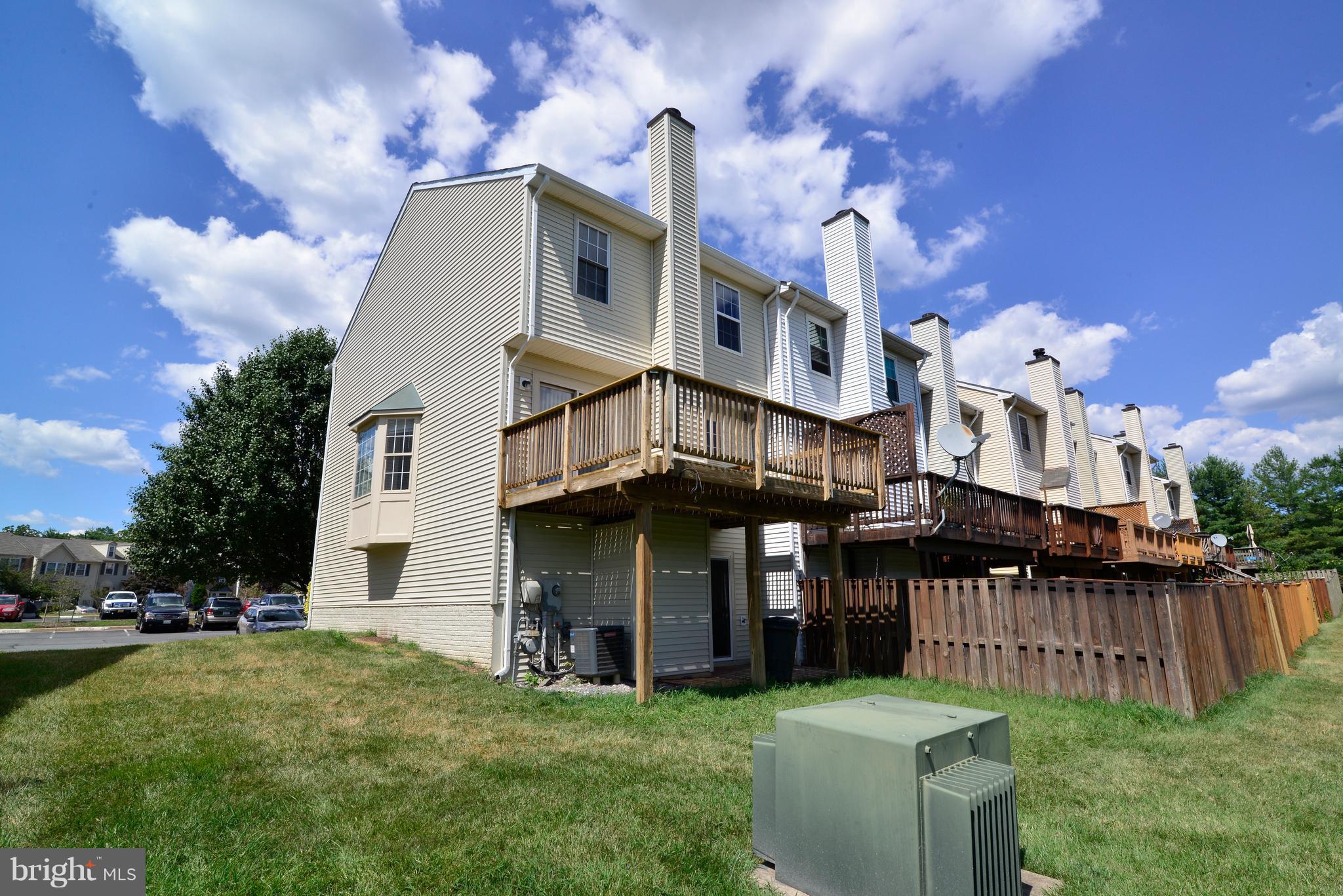 11259 Kessler Place Manassas, VA 20109 - Photo 2 of 29 Exterior (Rear)
