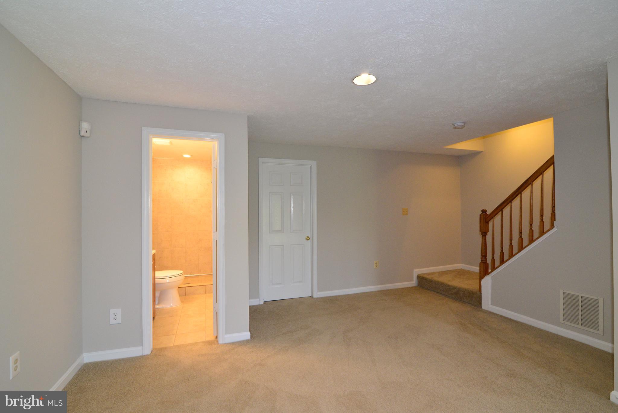 11259 Kessler Place Manassas, VA 20109 - Photo 22 of 29 Basement