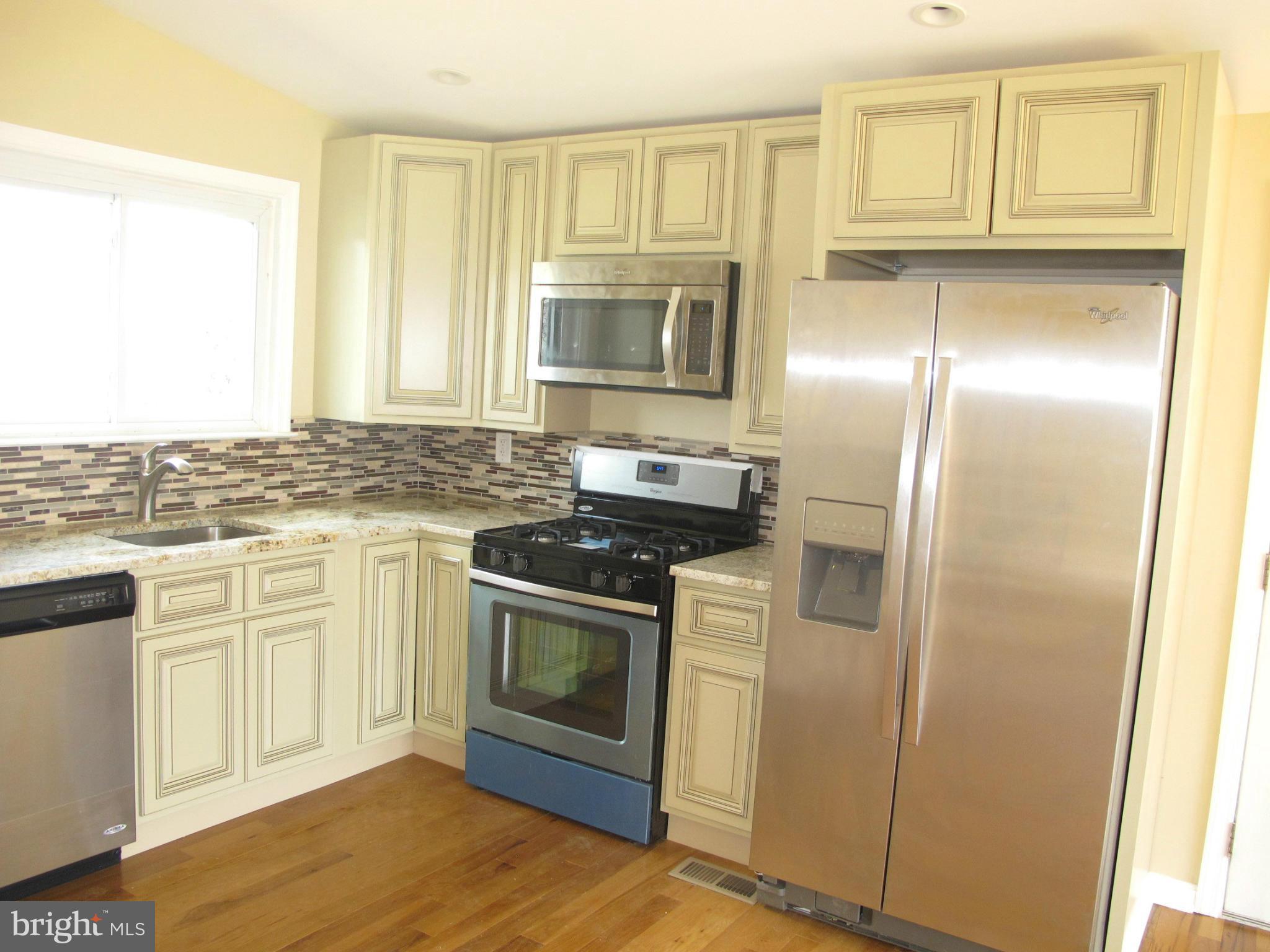 3007 Fairview Road Baltimore, MD 21207 - Photo 3 of 22 Kitchen