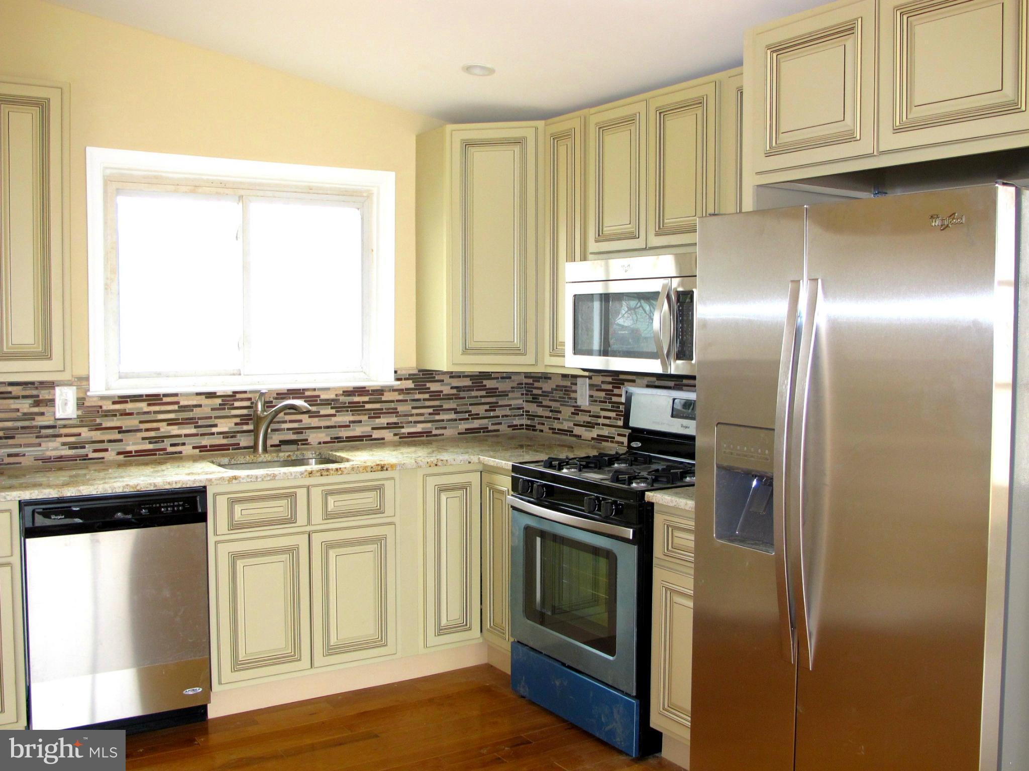 3007 Fairview Road Baltimore, MD 21207 - Photo 4 of 22 Kitchen