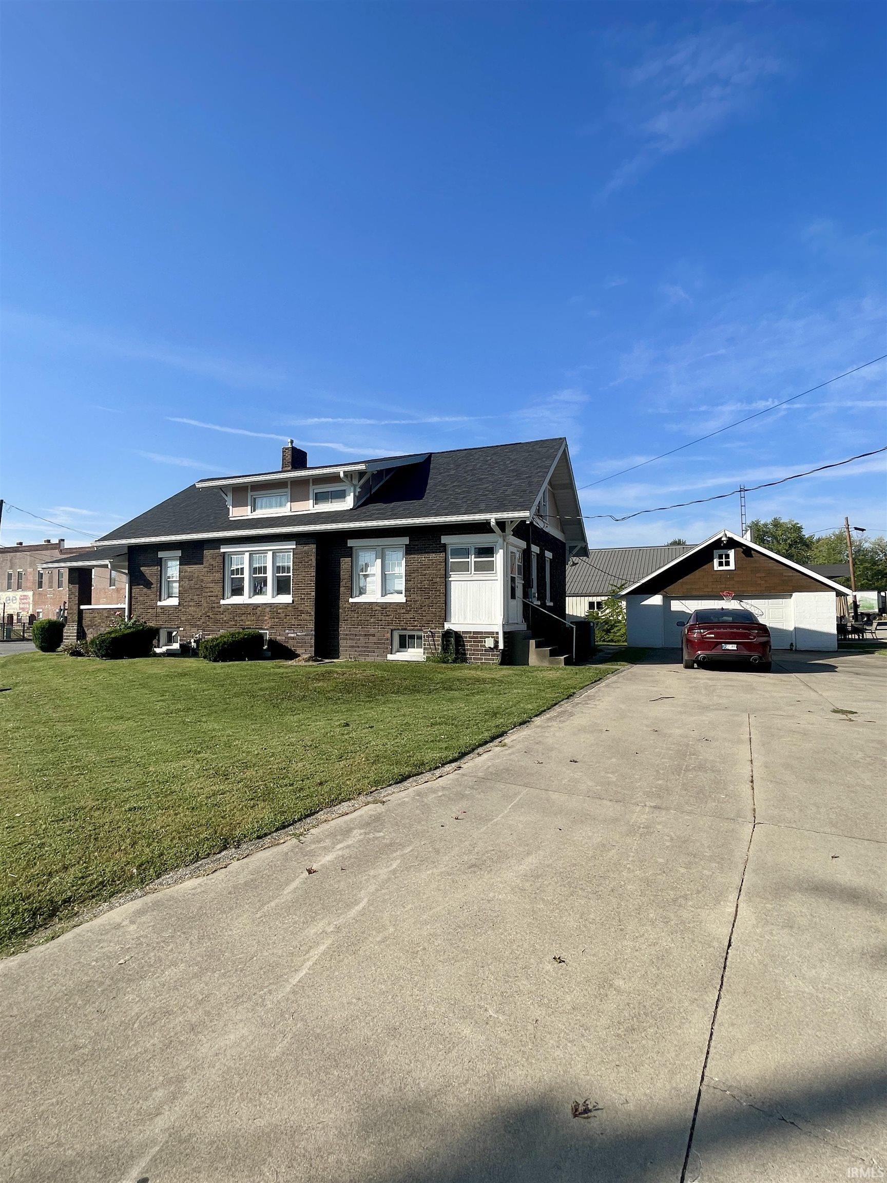 100 Wood Street Loogootee, IN 47553 - Photo 5 of 34