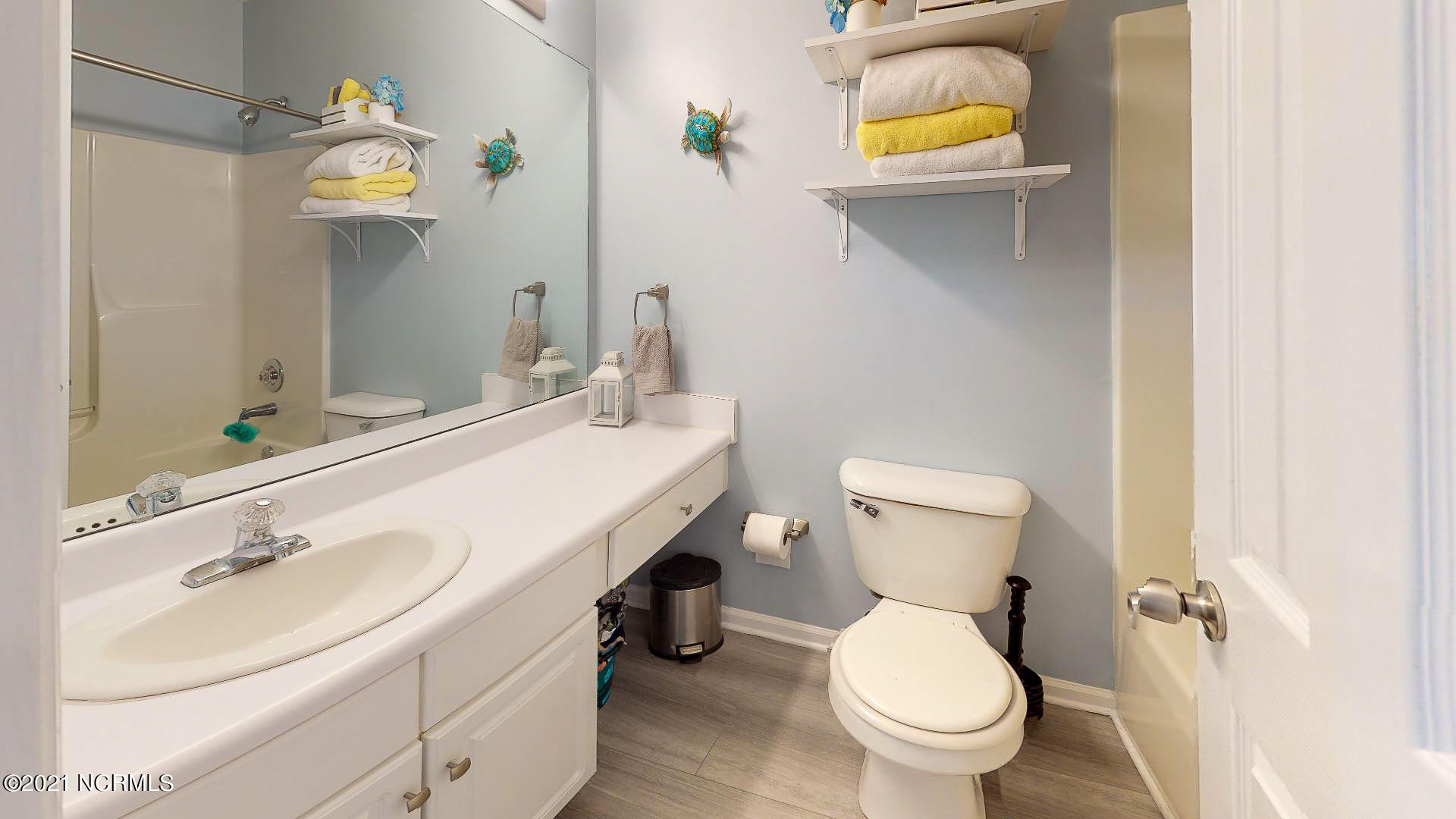 2220 White Road Wilmington, NC 28411 - Photo 17 of 29 16 Guest Bathroom 2