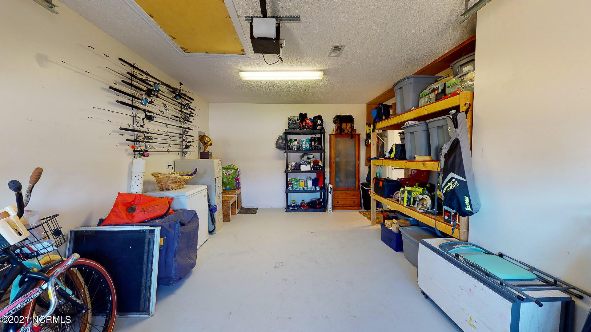 2220 White Road Wilmington, NC 28411 - Photo 26 of 29 25 Garage 2