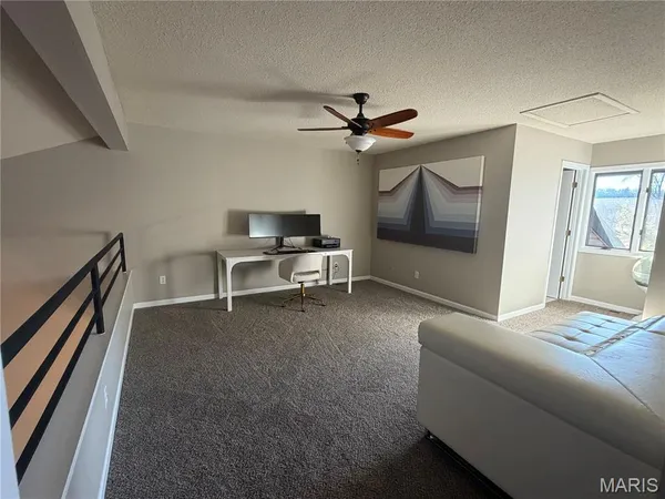 $2,100 | 13815 Amiot Drive, Unit C, Maryland Heights, MO 63146