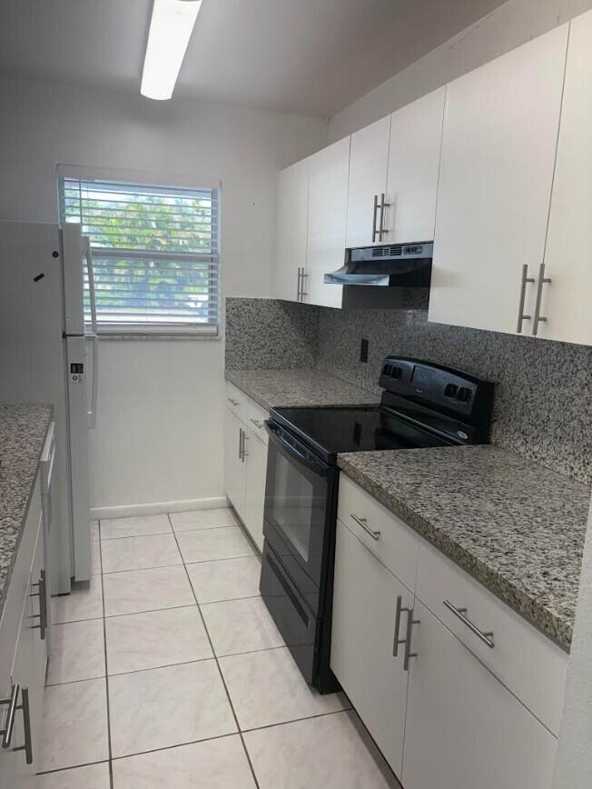 2801 Albatross Road Delray Beach, FL 33444 - Photo 4 of 15 5