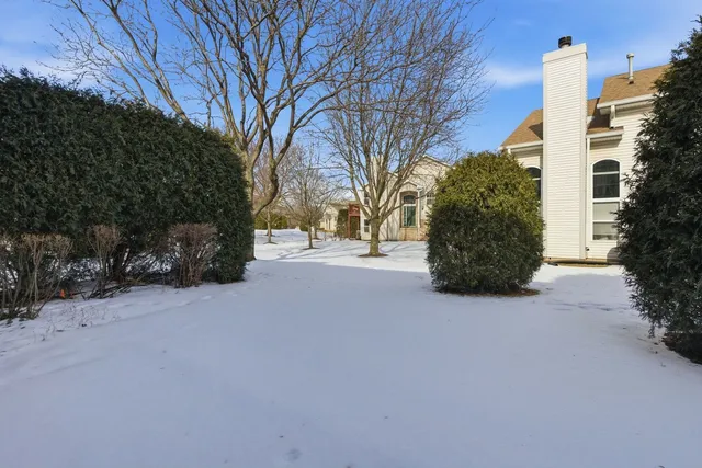 $365,000 | 9334 Waterfall Glen Boulevard, Darien, IL 60561