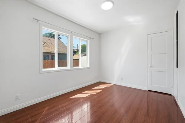 $2,100 | 1609 East 6th Street, Long Beach, CA 90802