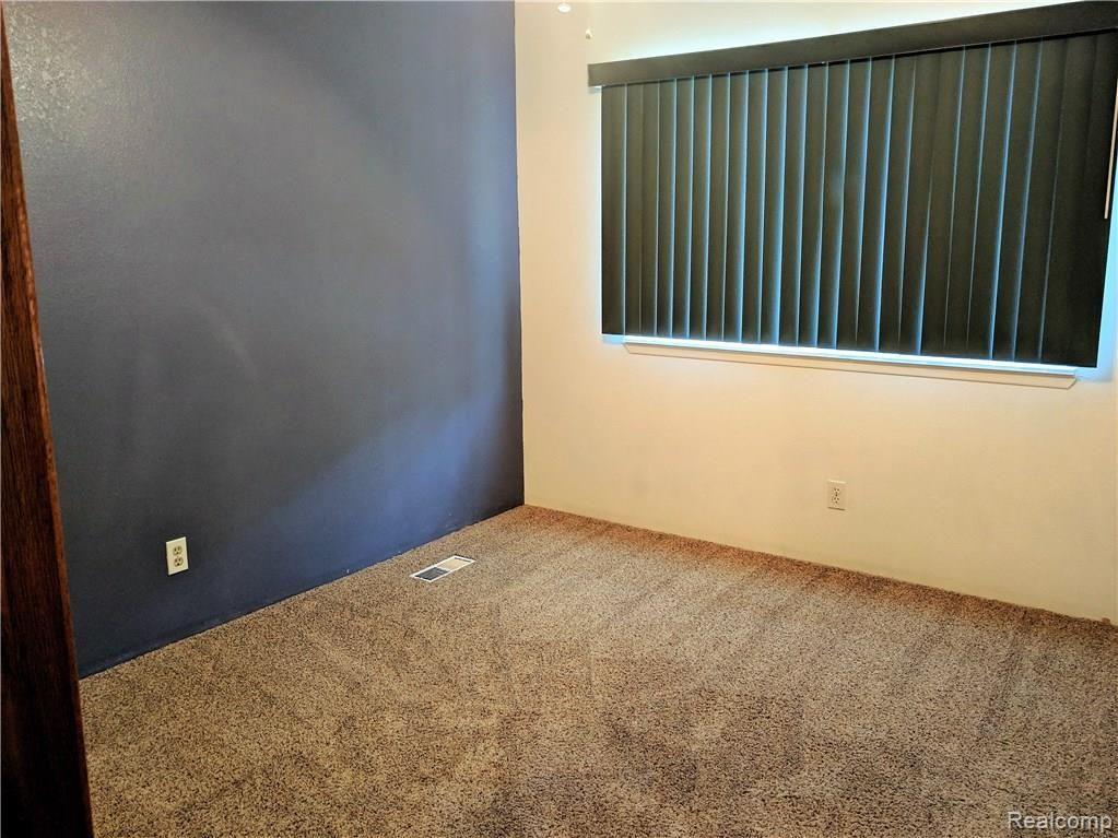 3944 Hunters Ridge Drive, Unit 3 Lansing, MI 48911 - Photo 15 of 25