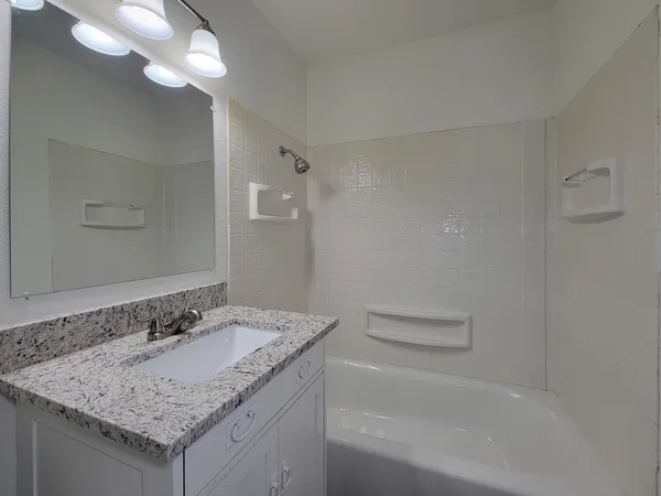 $1,850 | 3304 Lincoln Street, Liberty, TX 77575