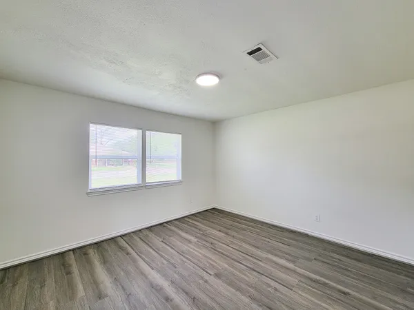 $1,850 | 3304 Lincoln Street, Liberty, TX 77575