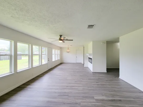 $1,850 | 3304 Lincoln Street, Liberty, TX 77575