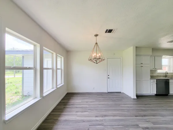 $1,850 | 3304 Lincoln Street, Liberty, TX 77575