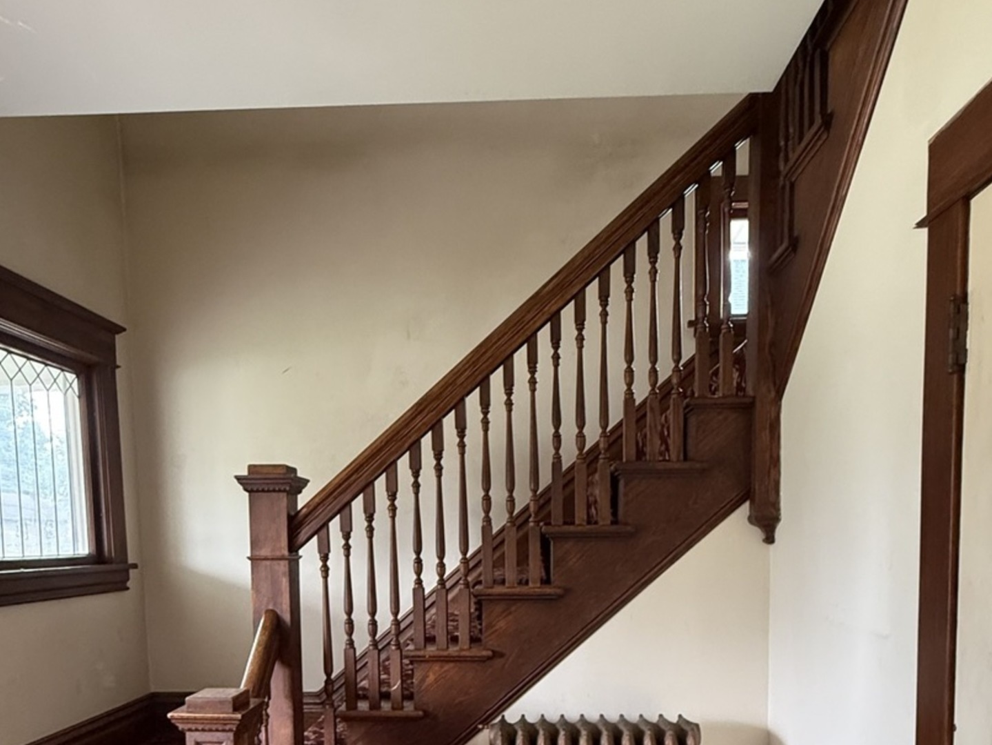 468 Locust Street Elgin, IL 60123 - Photo 9 of 16