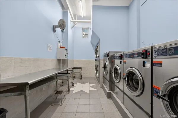 $2,500 | 170-06 Crocheron Avenue, Unit 3E | Murray Hill - Flushing