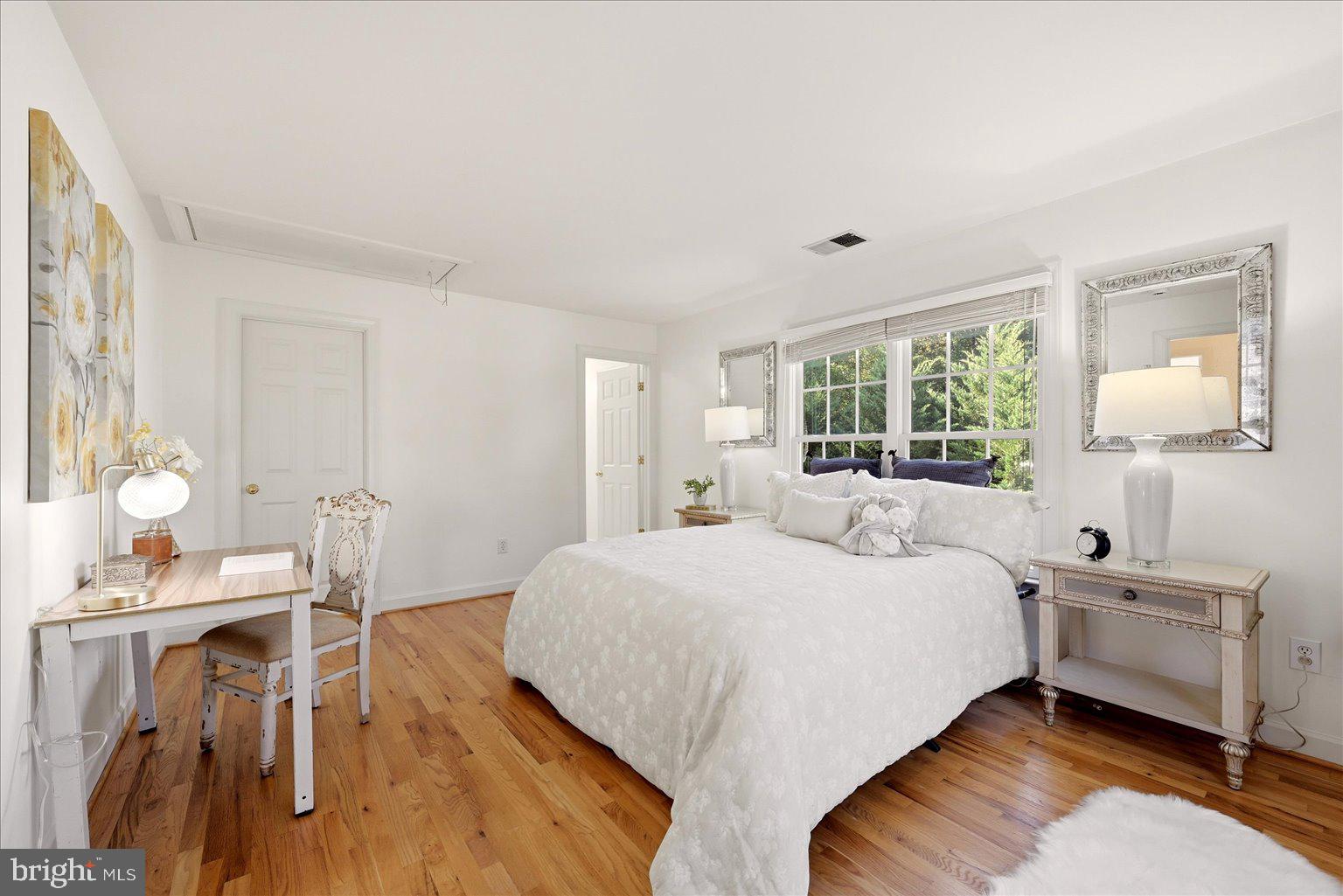 8711 Seven Locks Road Bethesda, MD 20817 - Photo 43 of 76 Gallery Image 43