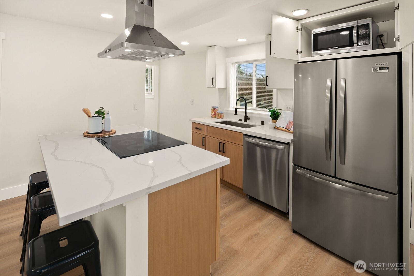 1913 Colby Avenue Everett, WA 98201 - Photo 9 of 21