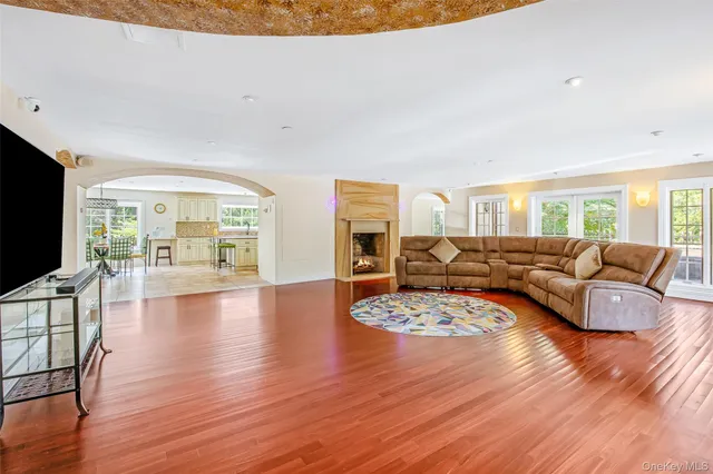 $4,500,000 | 12 Sloanes Court, Sands Point, NY 11050