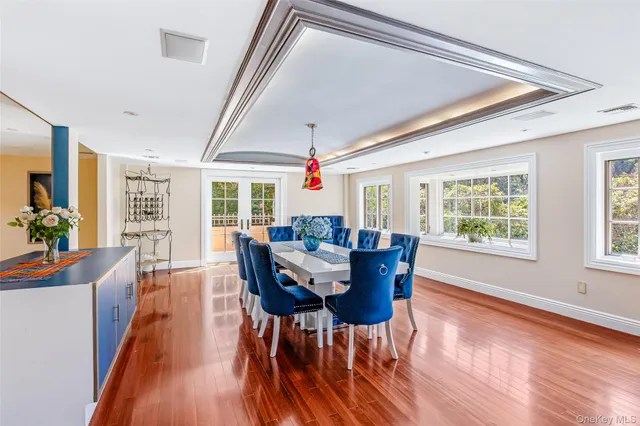 $4,500,000 | 12 Sloanes Court, Sands Point, NY 11050