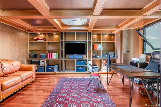 $4,500,000 | 12 Sloanes Court, Sands Point, NY 11050