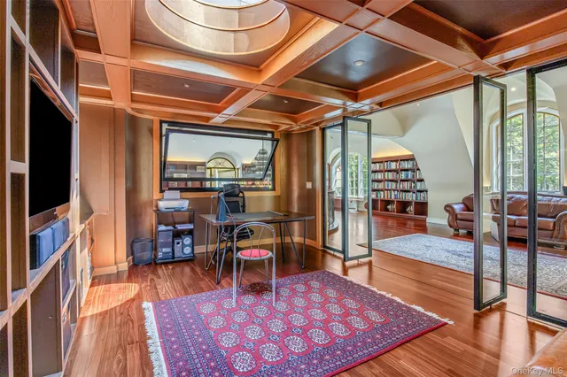 $4,500,000 | 12 Sloanes Court, Sands Point, NY 11050