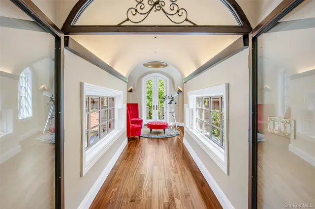 $4,500,000 | 12 Sloanes Court, Sands Point, NY 11050