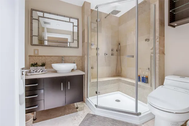 $4,500,000 | 12 Sloanes Court, Sands Point, NY 11050