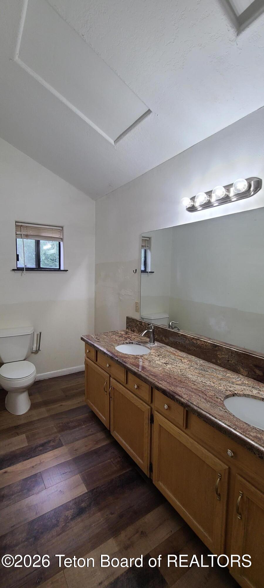 469 Greys River Loop Alpine, WY 83128 - Photo 11 of 24 Main Bath