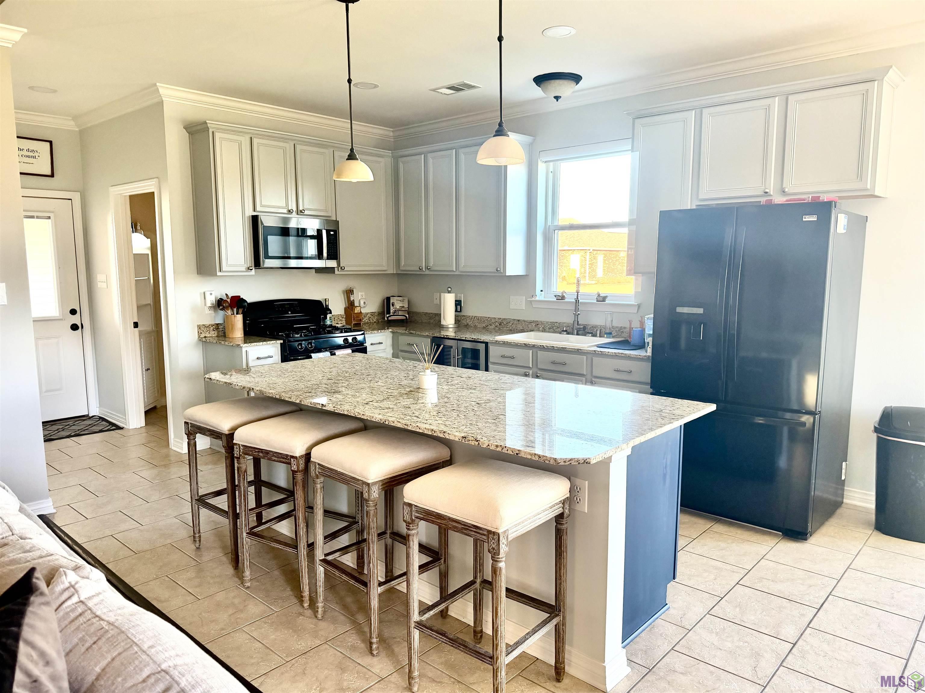 131 Windward Way Lockport, LA 70374 - Photo 3 of 39